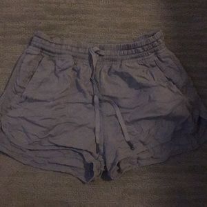 Grey lulu shorts